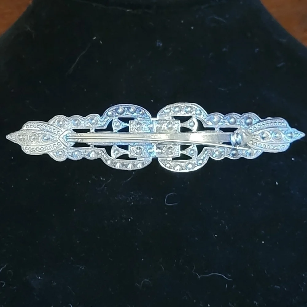 Copy - Vintage Brooch purple stone it does have a few stones missing.